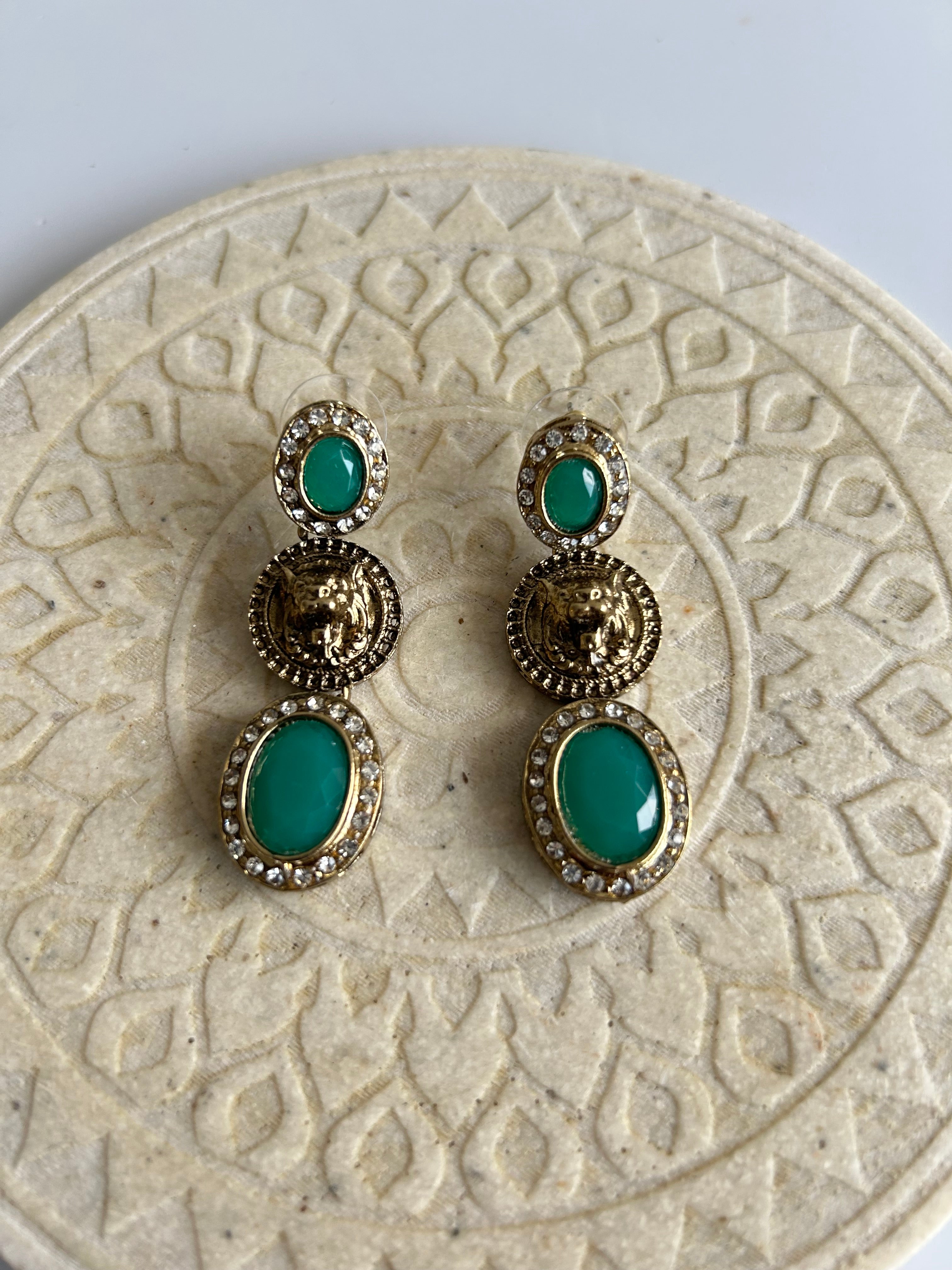 Vanta Earrings